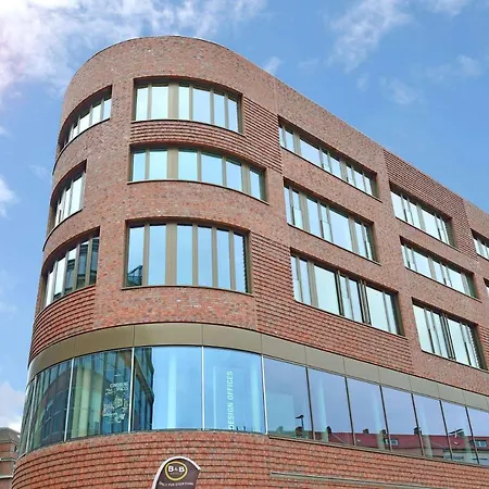 Hannover-city Hotell 3*